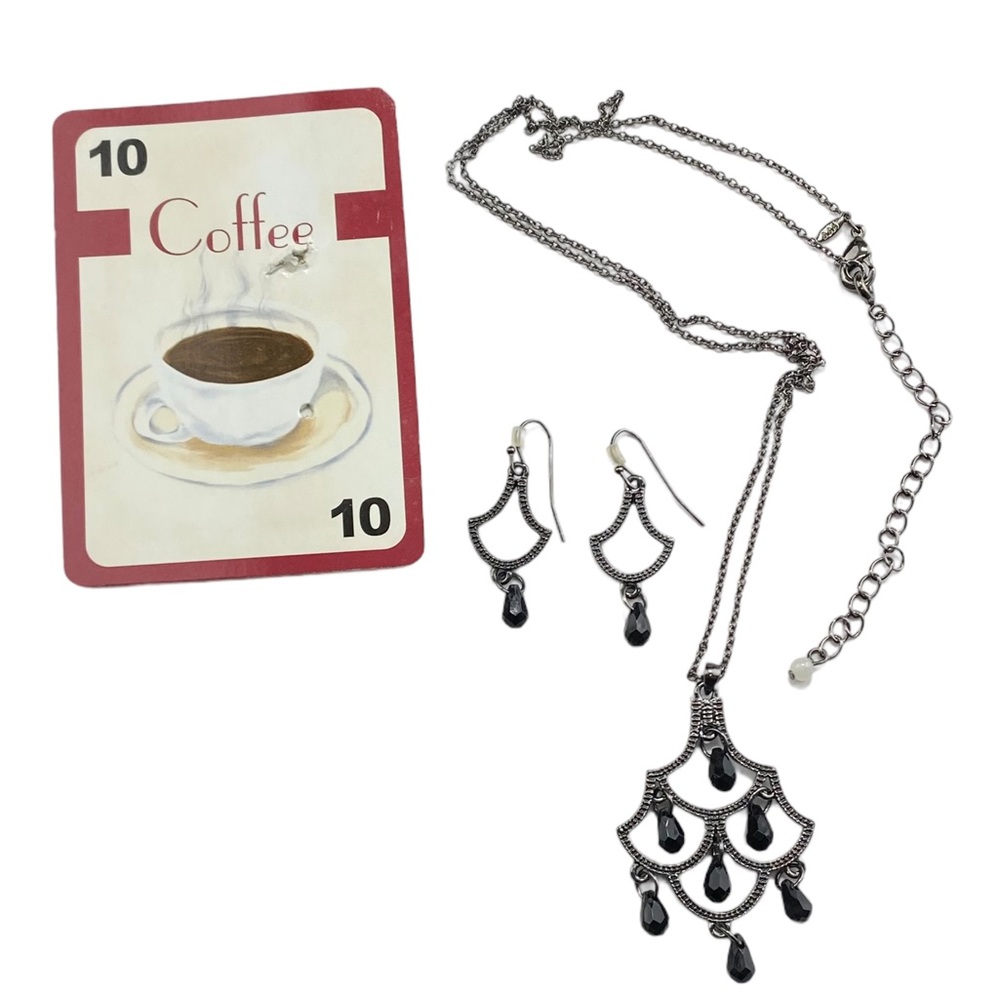 Matching Gun Metal Chandelier Pendant Necklace and Earring Set w/ Card